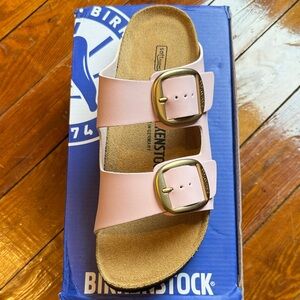 Birkenstock Women’s Light Pink Sandals with Gold Buckles